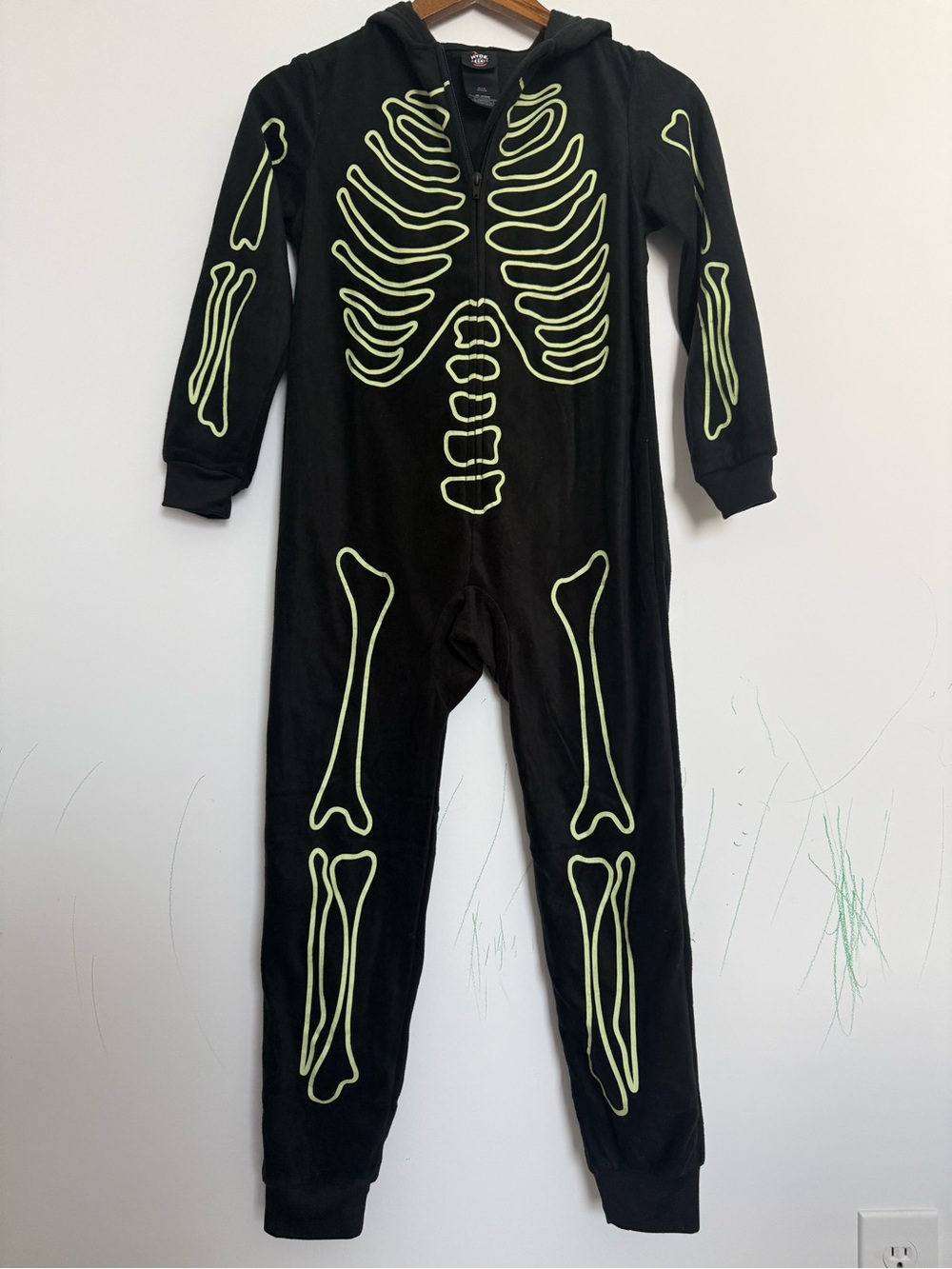 Kids Black Glow Skeleton One-Piece Bodysuit Hoodie New Without tags .